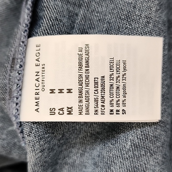 American Eagle Denim Button-Up Shirt Cropped - Picture 10 of 11
